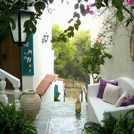 Stella Studios Poros Town Luaran gambar