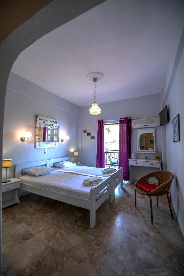 Stella Studios Poros Town Luaran gambar