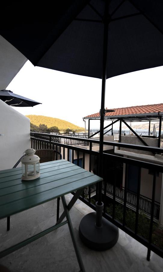 Stella Studios Poros Town Bilik gambar