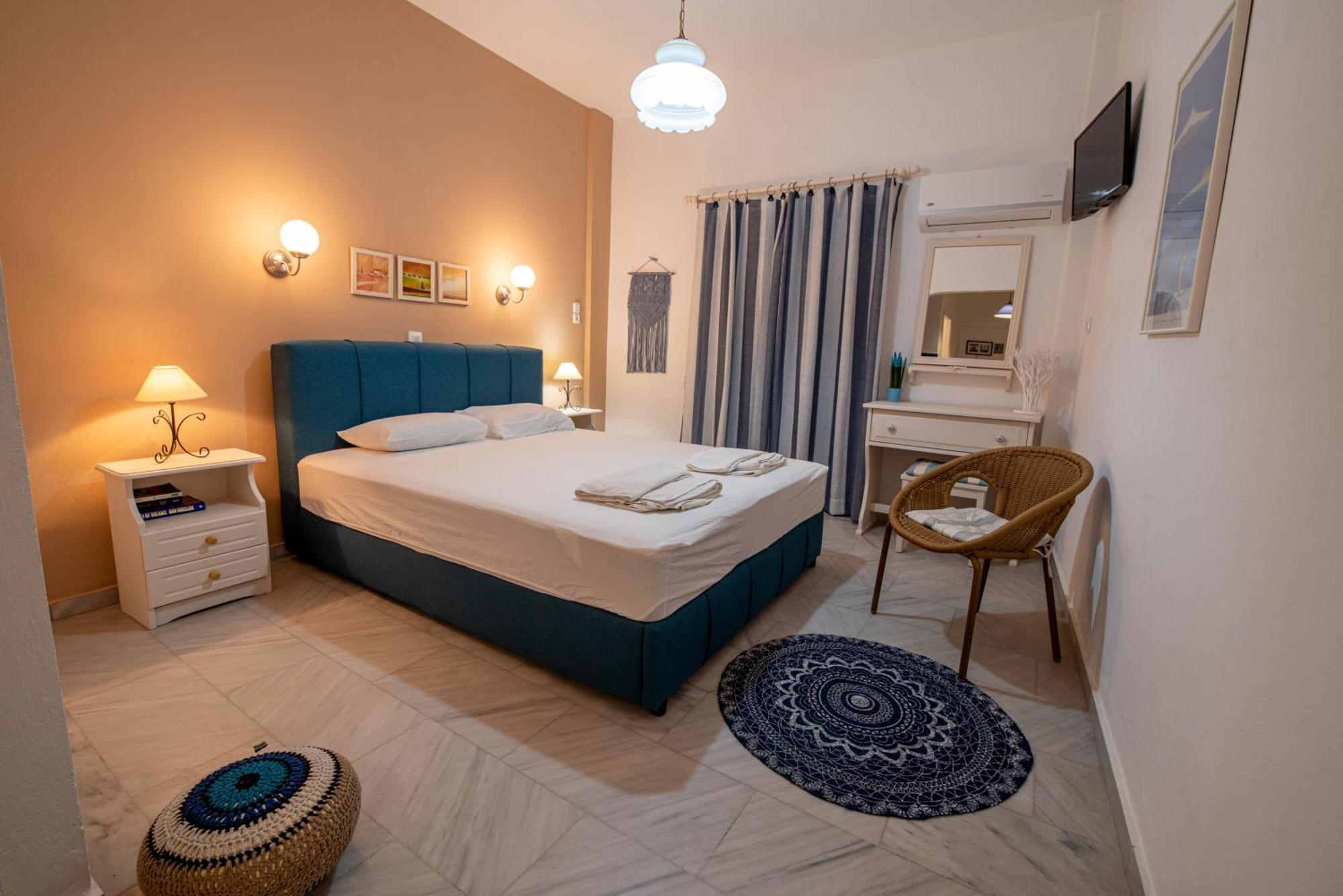 Stella Studios Poros Town Luaran gambar