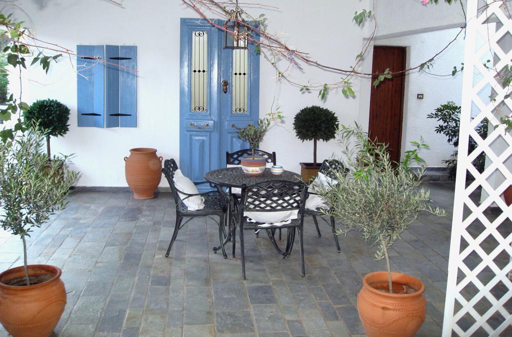 Stella Studios Poros Town Luaran gambar